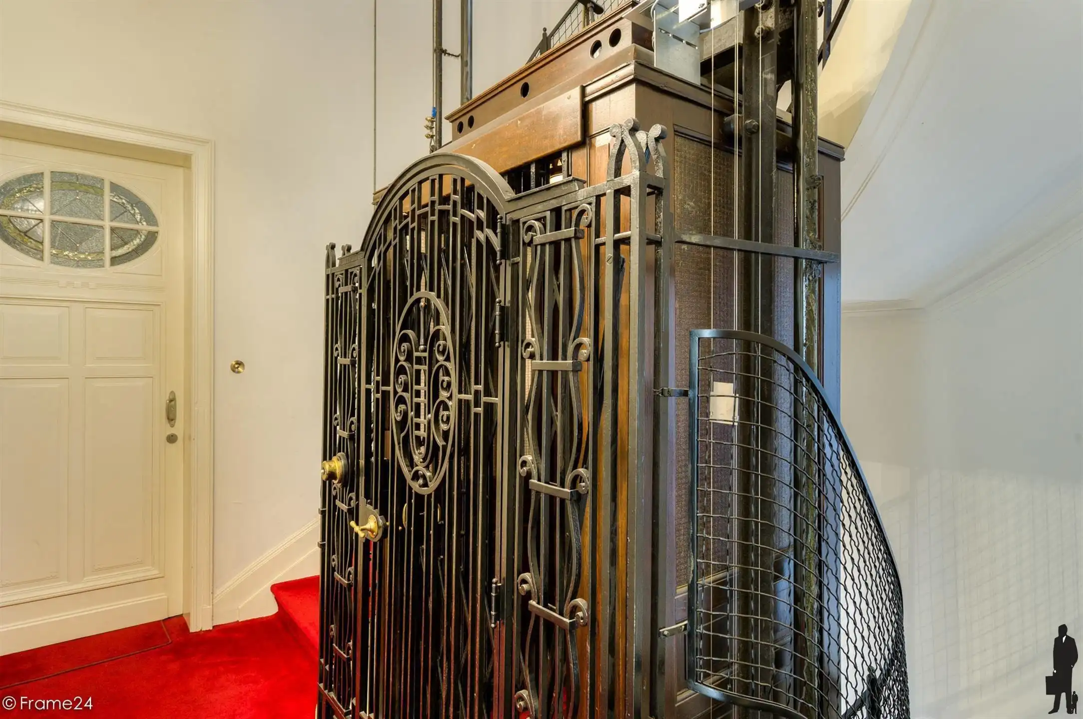 Authentiek gerenoveerd appartement (ca. 90m²) in Art Nouveau stijl  foto 12