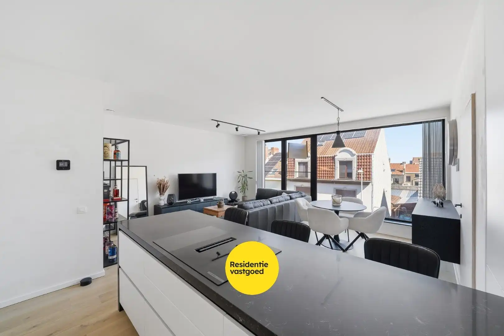 Modern energiezuinig 2-slaapkamerappartement te Bredene foto 11