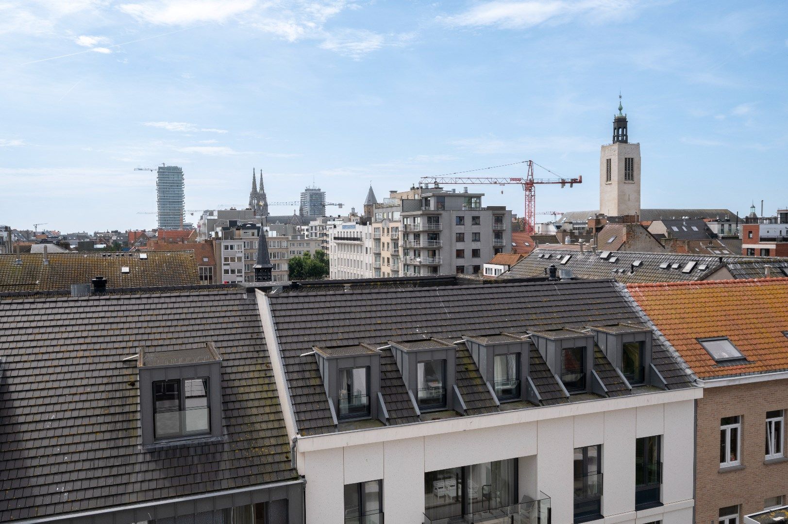 Vernieuwbouw – Lichtrijke appartementen met LUXE-afwerking  in een standingvol gebouw met prachtige gevel in modernistische stijl op enkele meters van het stran foto 7