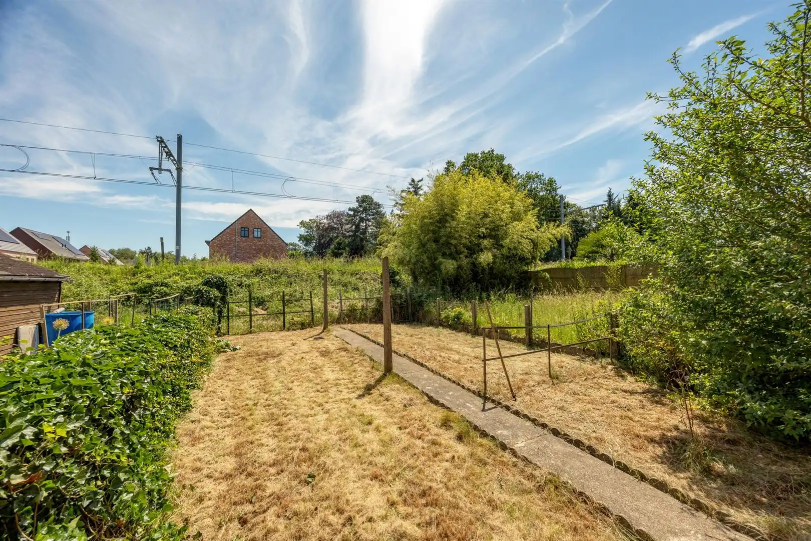 Te renoveren bel-etage met 3 slaapkamers op ca. 179m2 foto 4