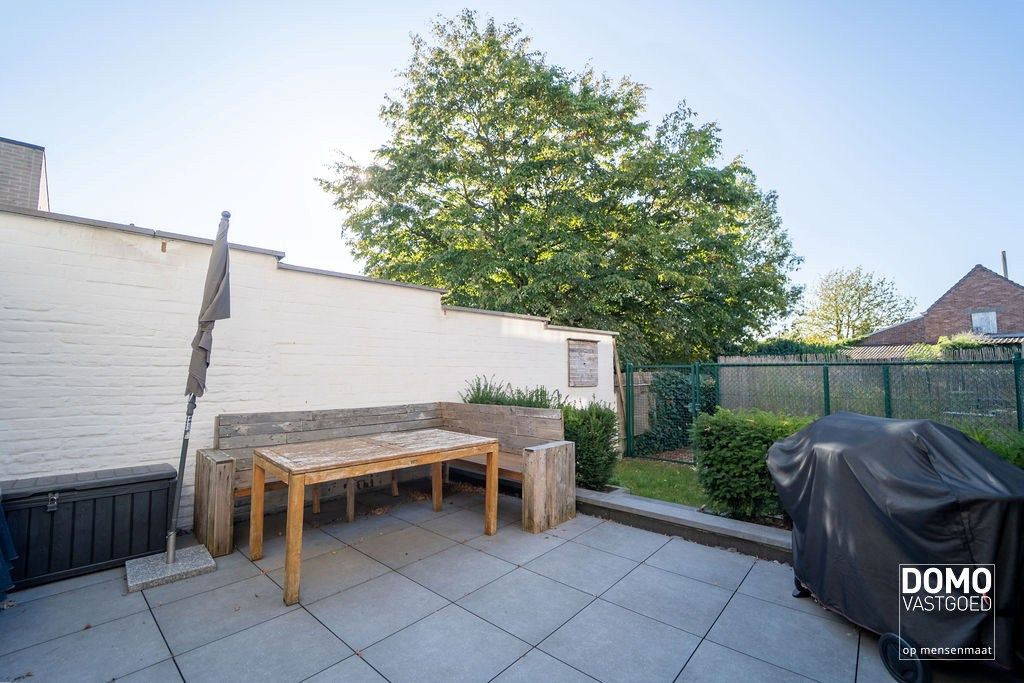 RUIM GELIJKVLOERS APPARTEMENT MET 2 SLAAPKAMERS, TERRAS EN PARKEERGELEGENHEID TE HASSELT (SINT-LAMBRECHTS-HERK) foto 15