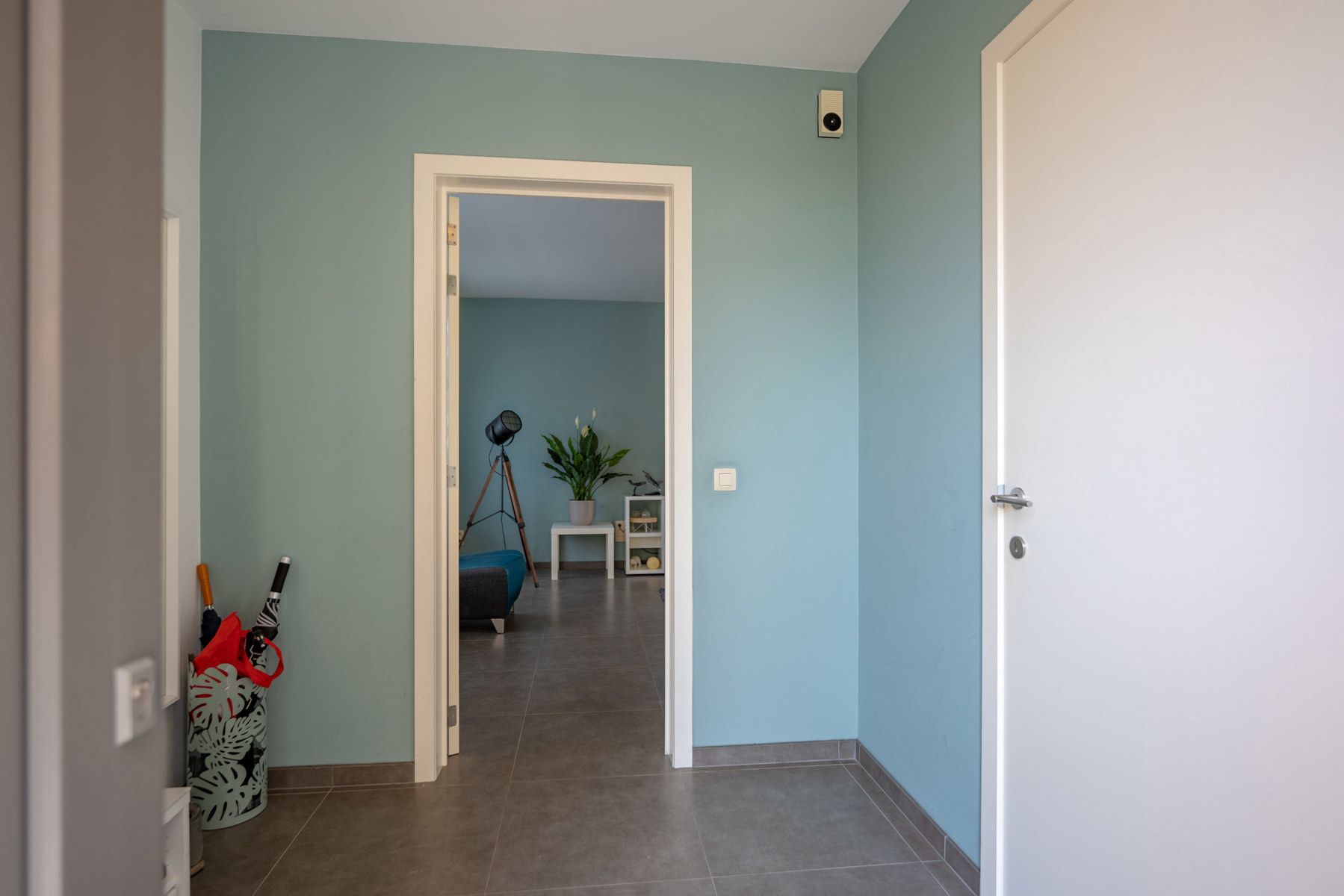 Instapklare woning met 5 slaapkamers te Berendrecht foto 2