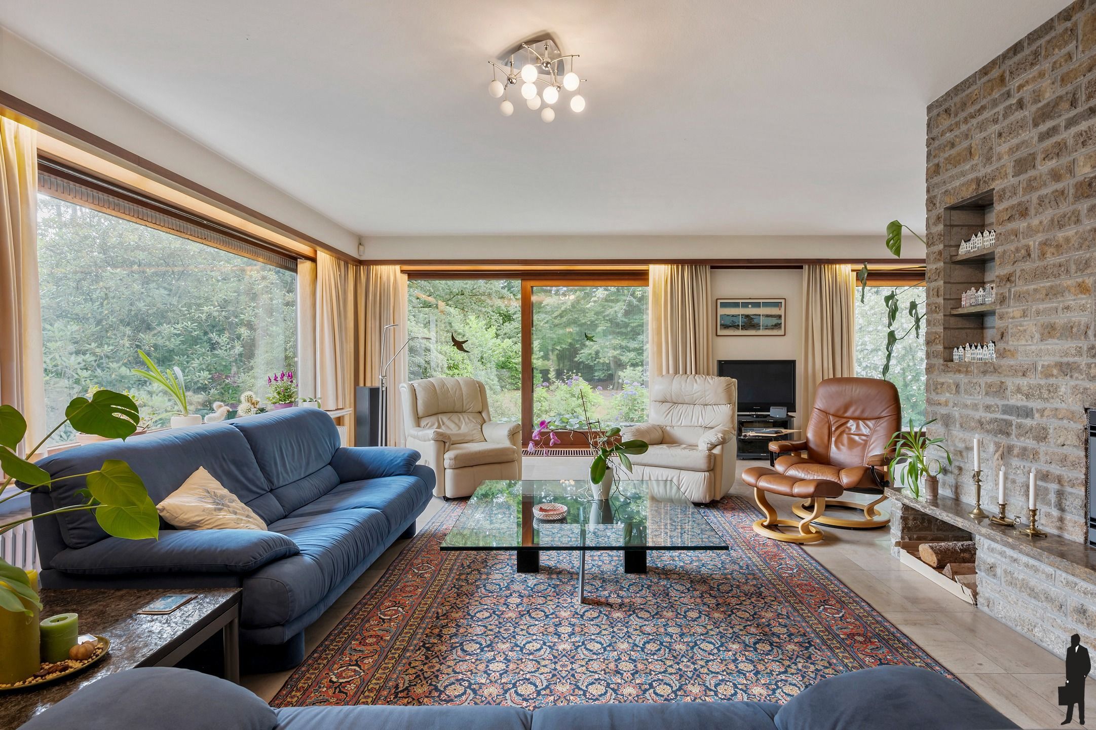 Residentieel gelegen villa op zonnig perceel van ca. 2467m²  foto 9
