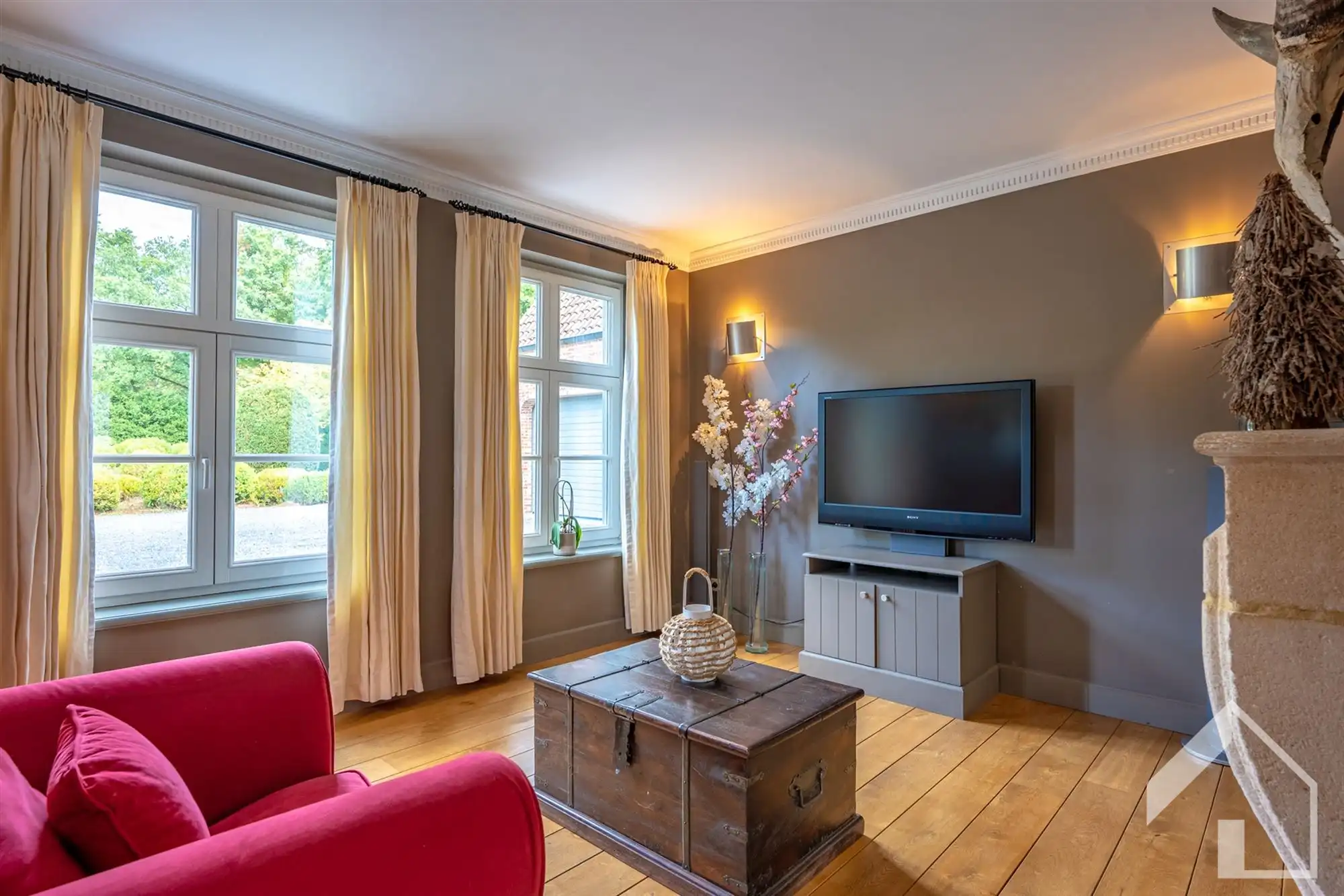 Exclusieve villa met loods, prachtige tuin en topafwerking op ruim 7.400 m²  foto 15