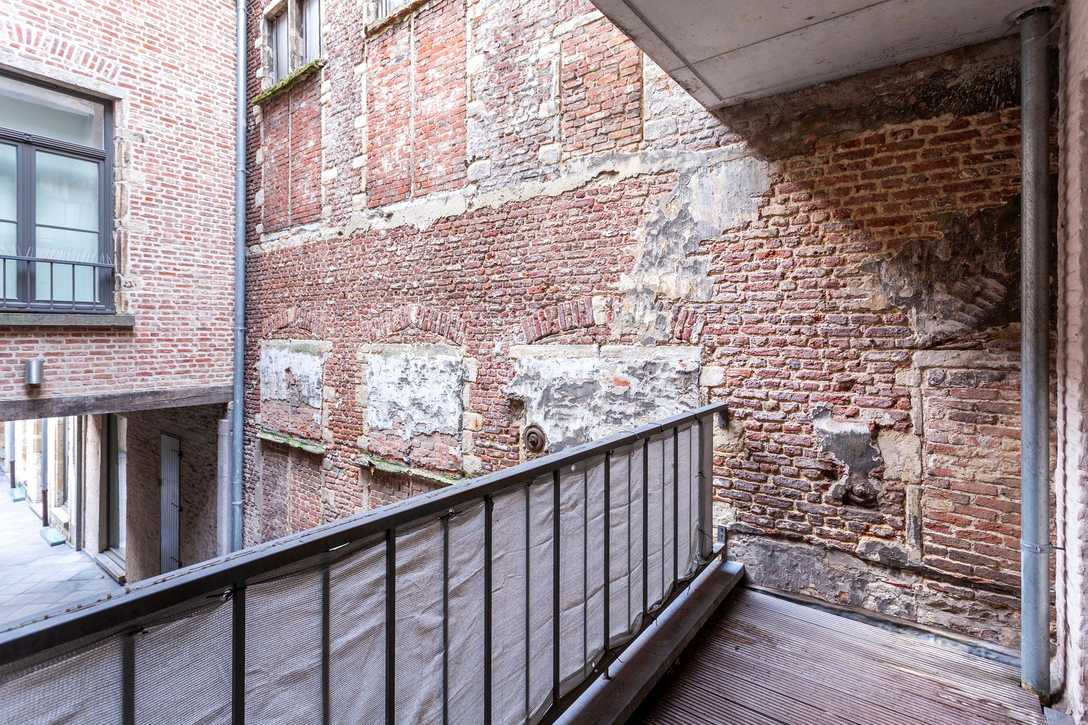 licht 1-slpk-app. met terras in het historische stadscentrum foto 6