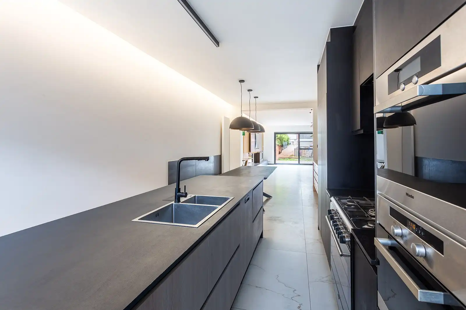 Stijlvolle woning, 3 slpk., gerenoveerd, zonnige tuin foto 16