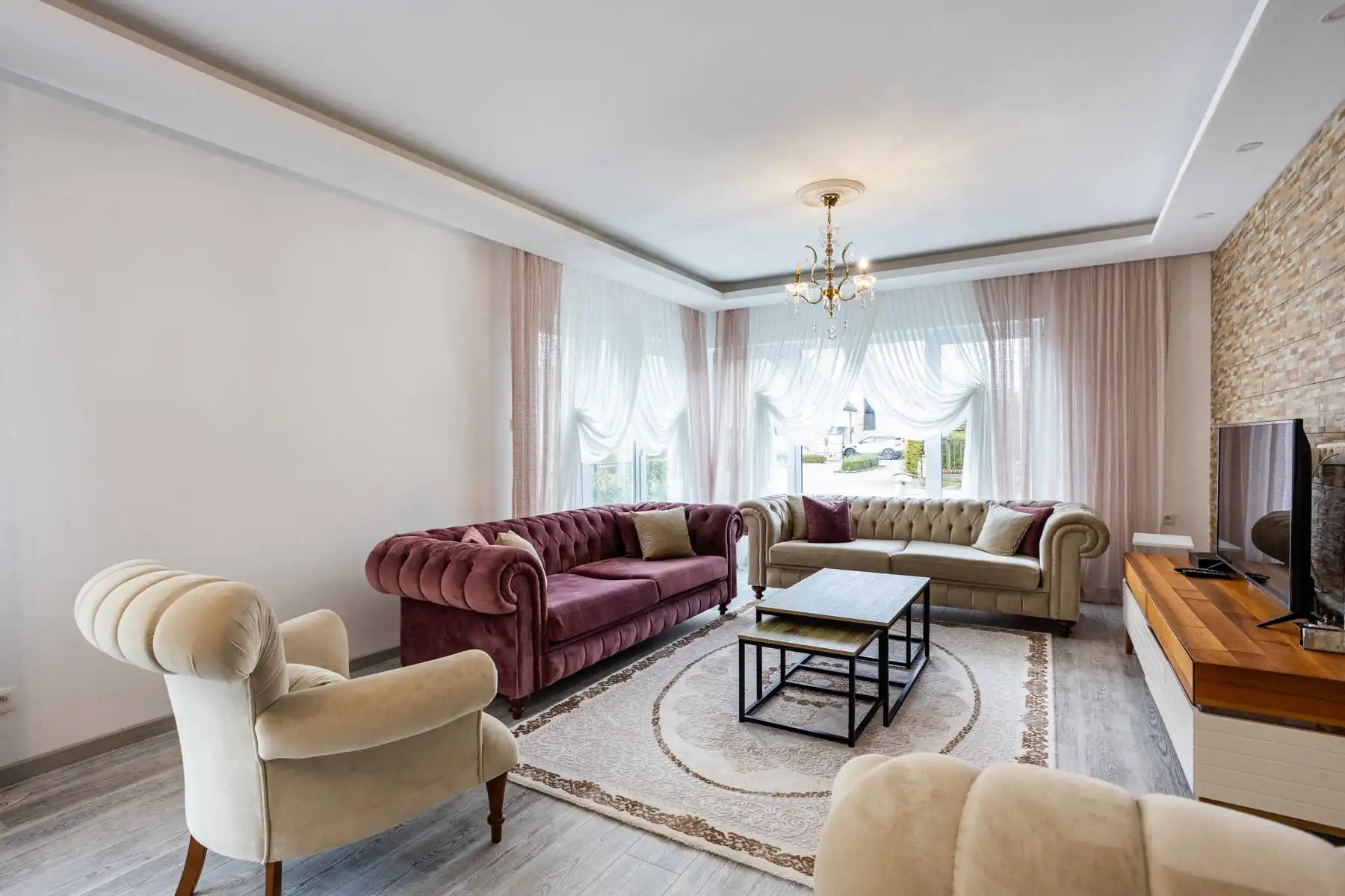 Instapklare HOB met 4 slaapkamers en tuin! foto 5