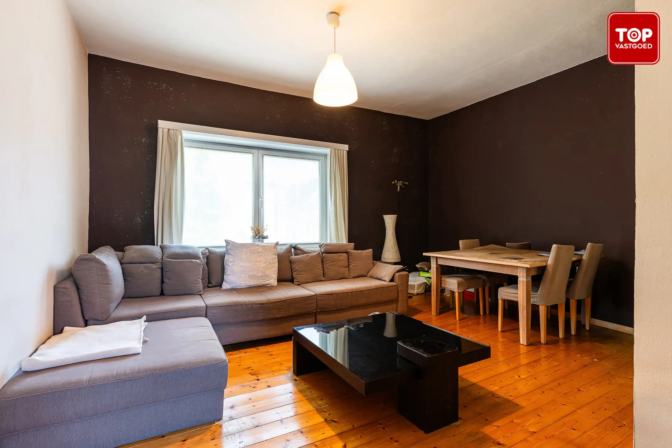 Woning met handelsgelijkvloers op een commercieel interessante ligging.  foto 13