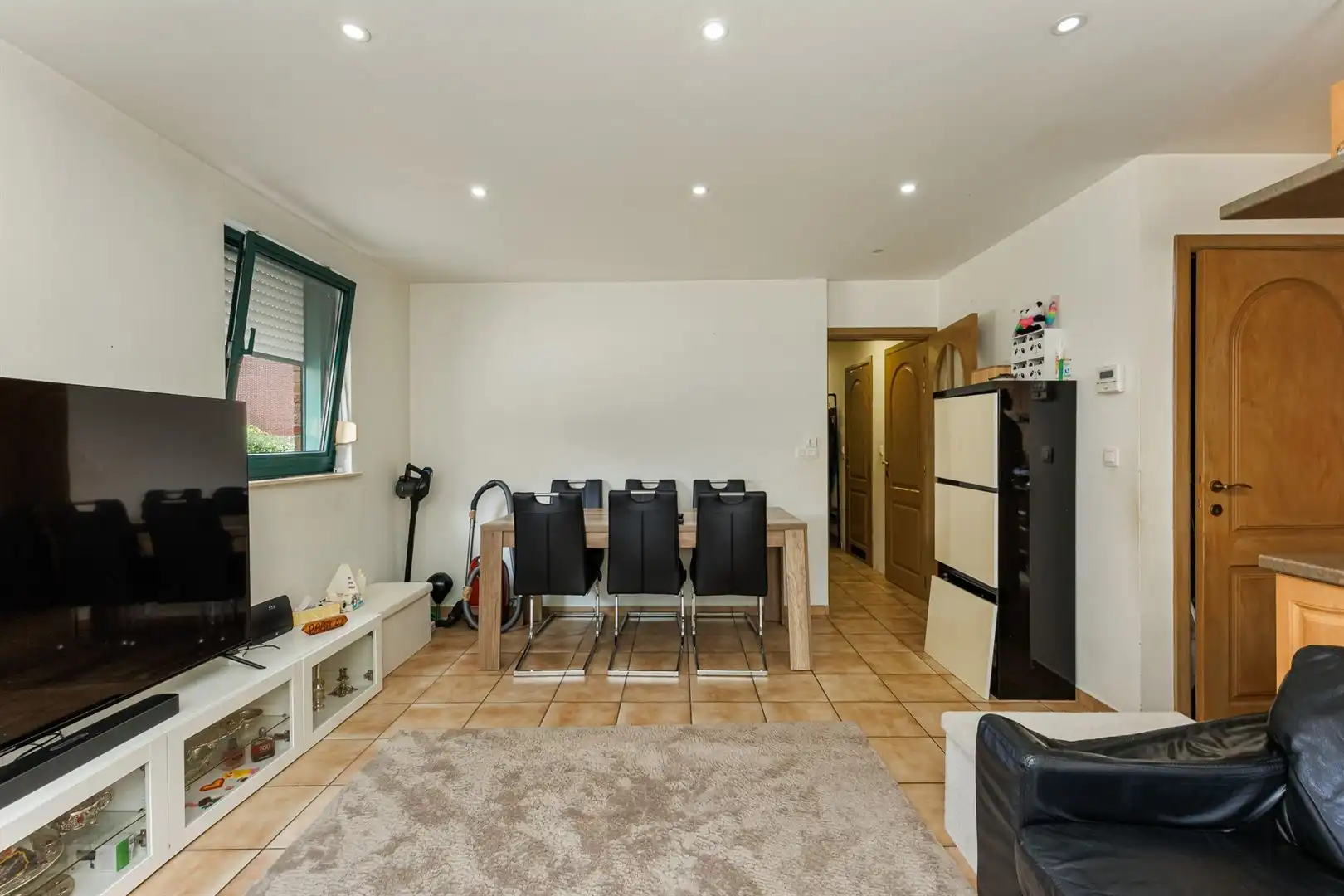 Te renoveren appartement ca. 77m2 met terras en tuin foto 6