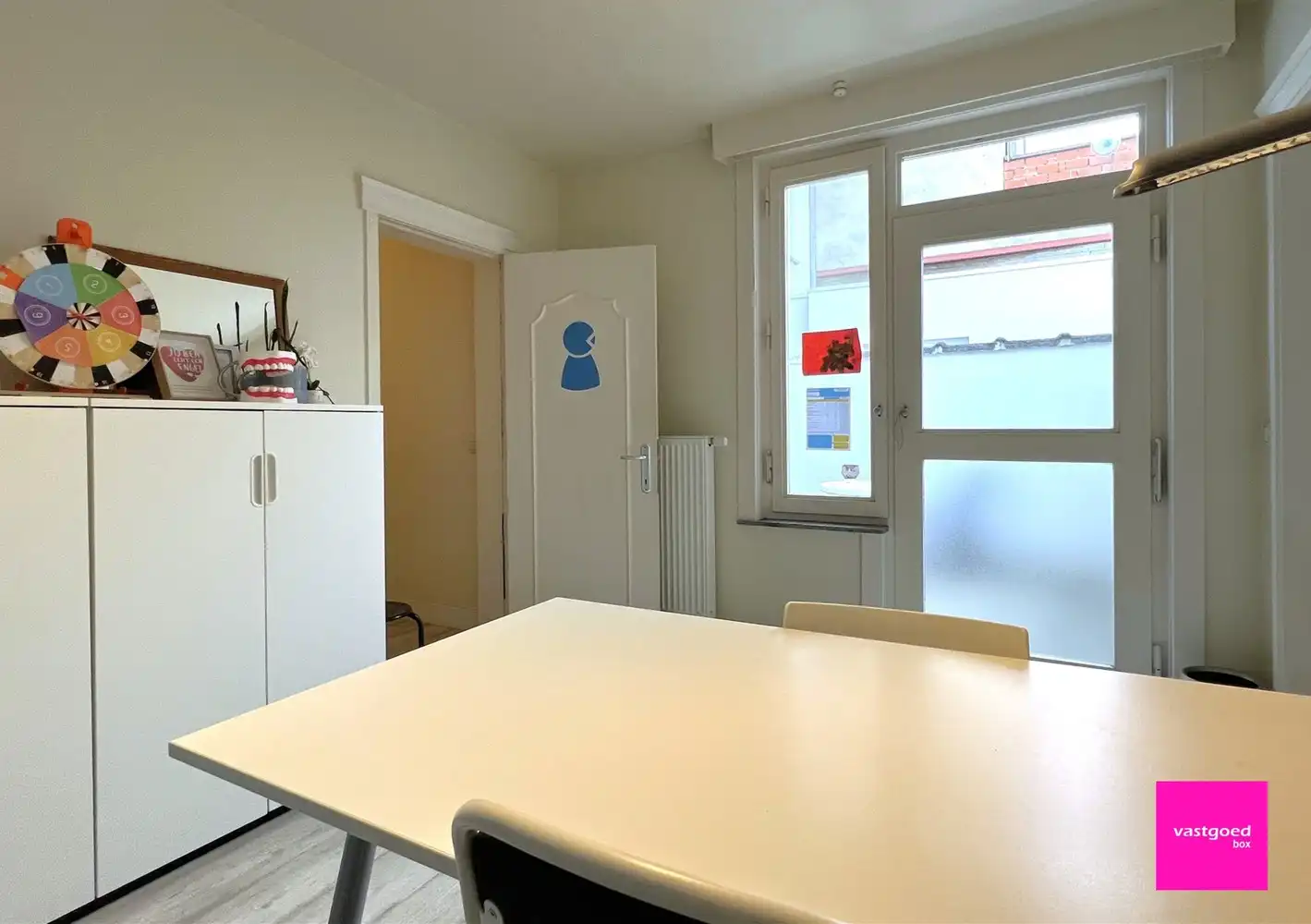 Rustig gelegen gelijkvloers appartement met 3 slaapkamers en terras, Oostende foto 14