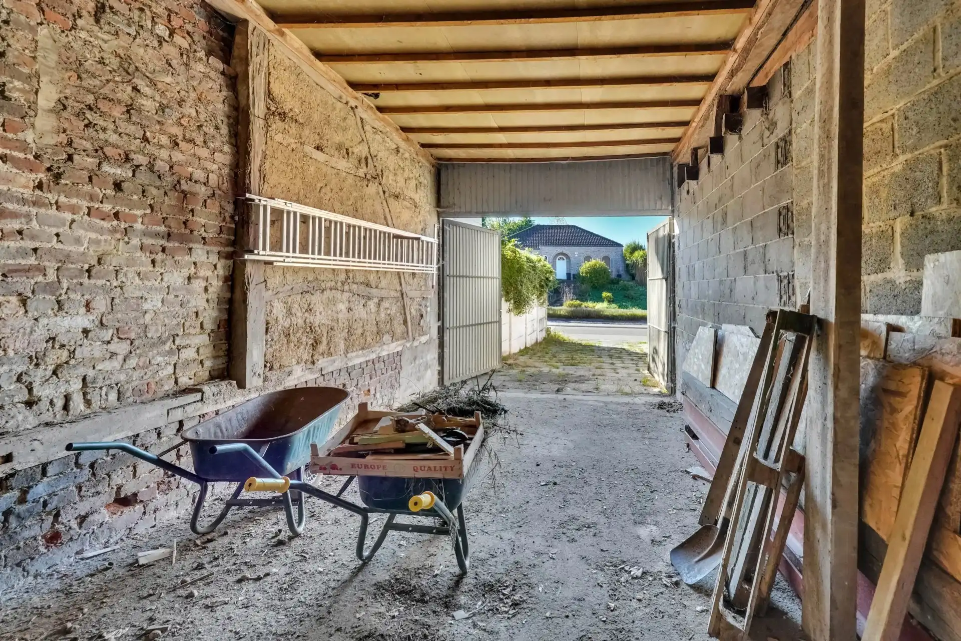 Renovatieproject met rustige ligging foto 14