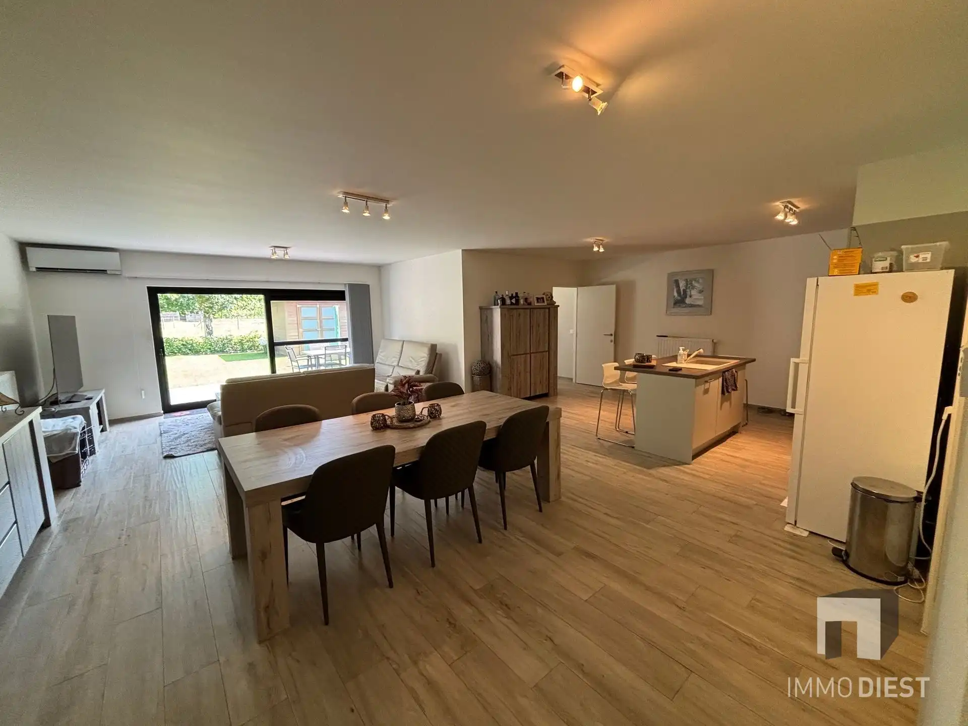 gelijkvloers appartement met tuin, drie slaapkamers! foto 7