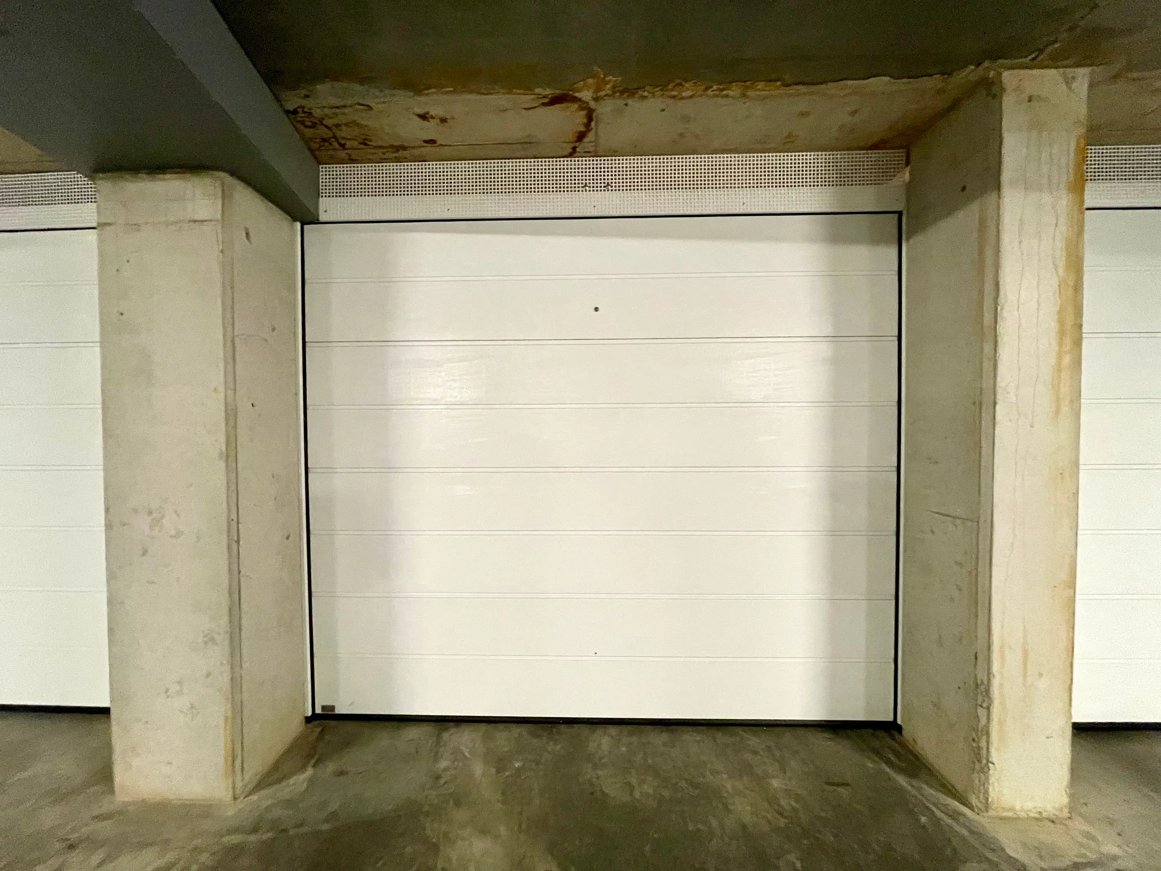 Instapklaar appartement met 2 slaapkamers, terras en garage foto 16