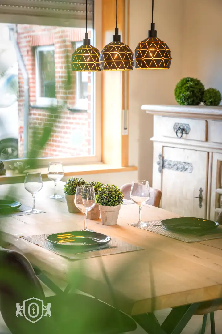 Vrijstaande 3-slpkr woning met tuin & bijgebouwen foto 9