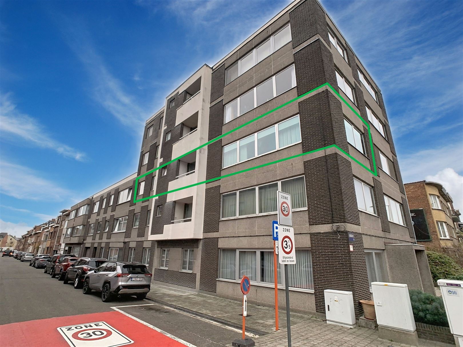 Appartement foto {{pictureIndex}}