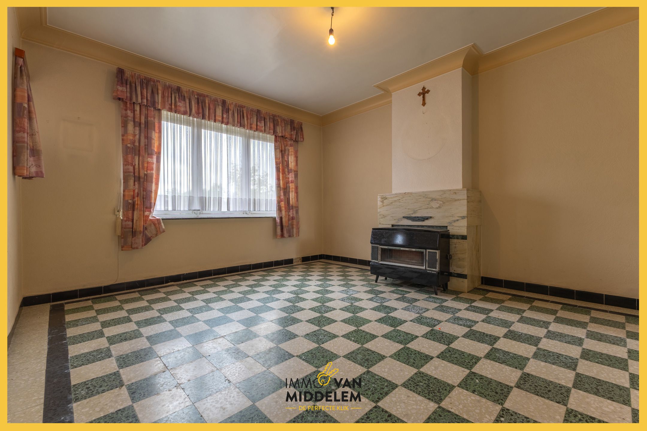 TE RENOVEREN 3-GEVELWONING foto 4