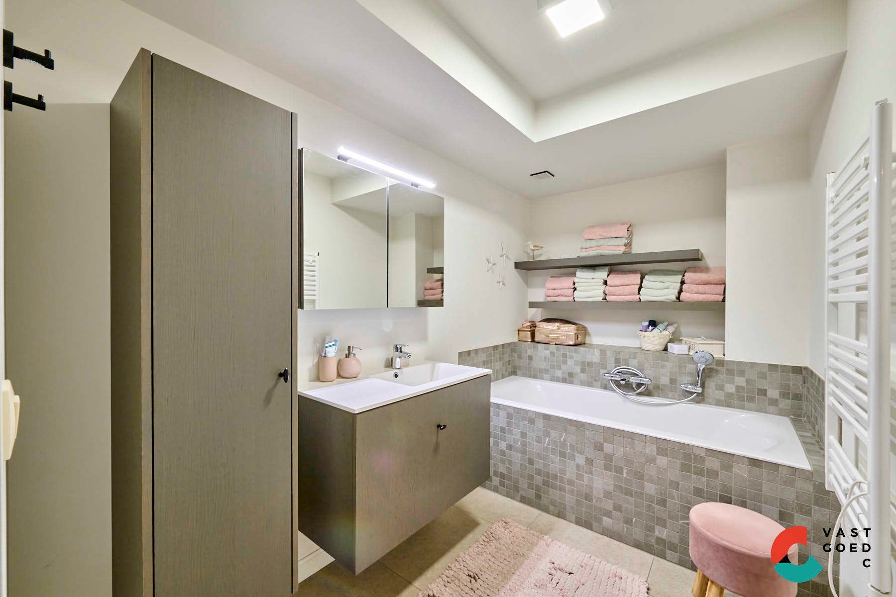 Appartement te koop foto 8