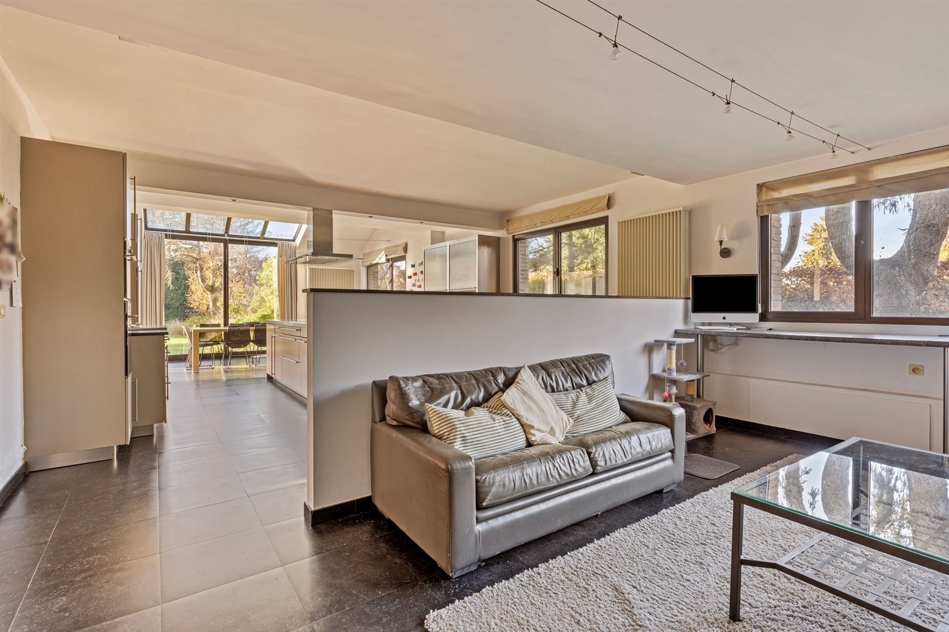 Ruime klassieke villa met zwembad in doodlopende straat foto 19