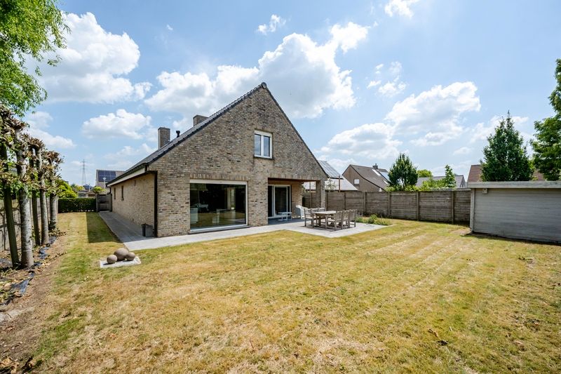 Roeselare : Exclusieve villa in rustige wijk De Gotelaar – 300 m² pure luxe op 657 m² grond foto 19