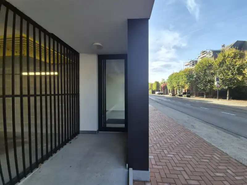KORTEMARK. Ontdek de laatste appartementen van MILA en NORA. Dit tweeslaapkamerappartement biedt 103 m2, volwaardige ruimtes en zitterras. Profiteer van de 6% btw onder voorwaarden. foto 2