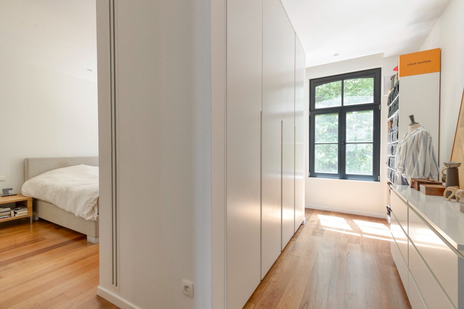 Exclusief gerenoveerd herenhuis met tuin aan de Coupure te Gent. foto 21