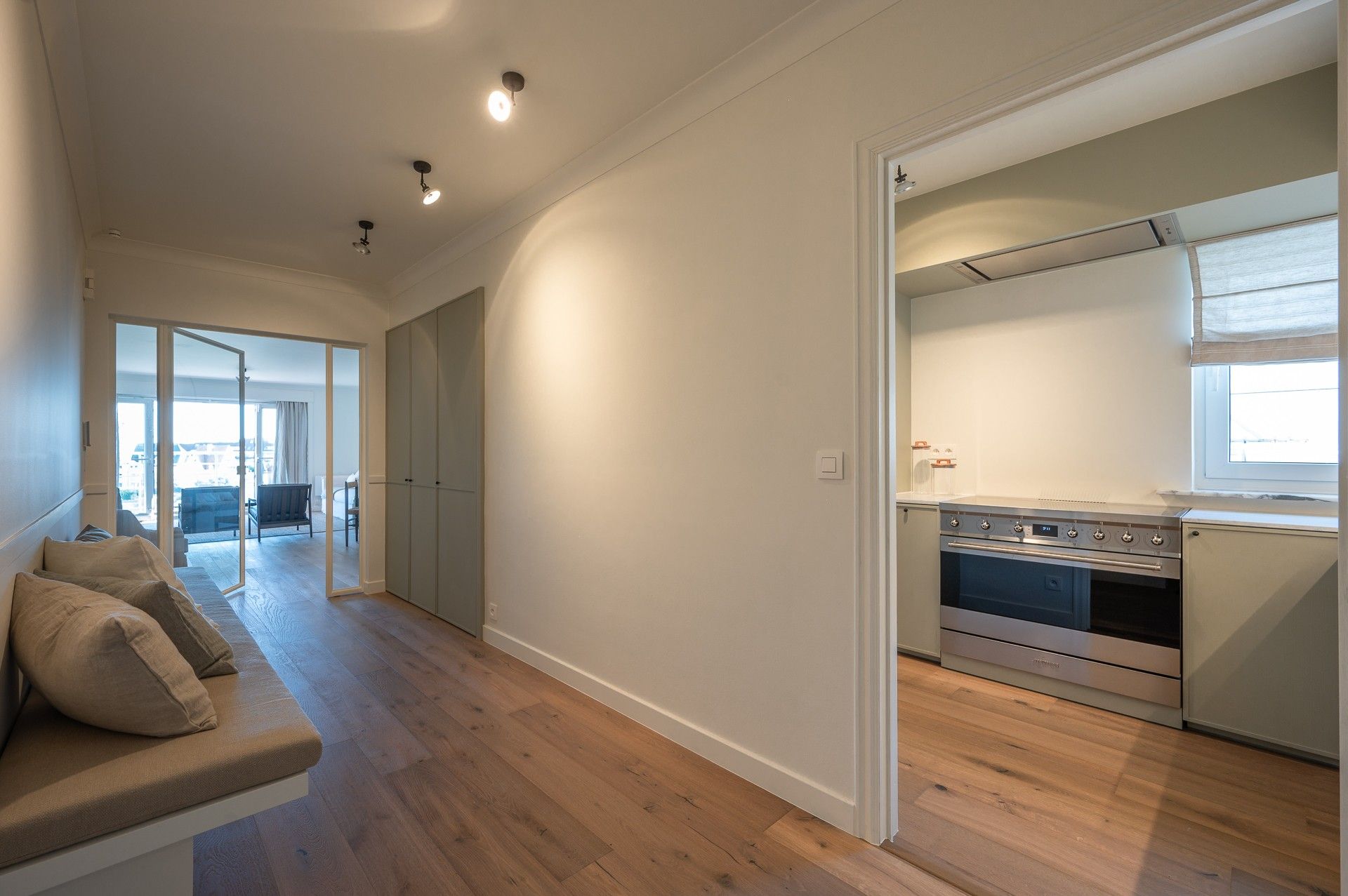 Riant appartement met zeezicht en uitzicht op het Stübbenpark in Duinbergen foto 9