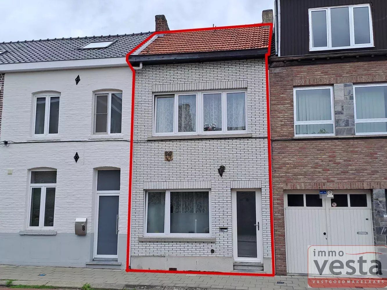 Rijwoning aan de stadsrand foto 2