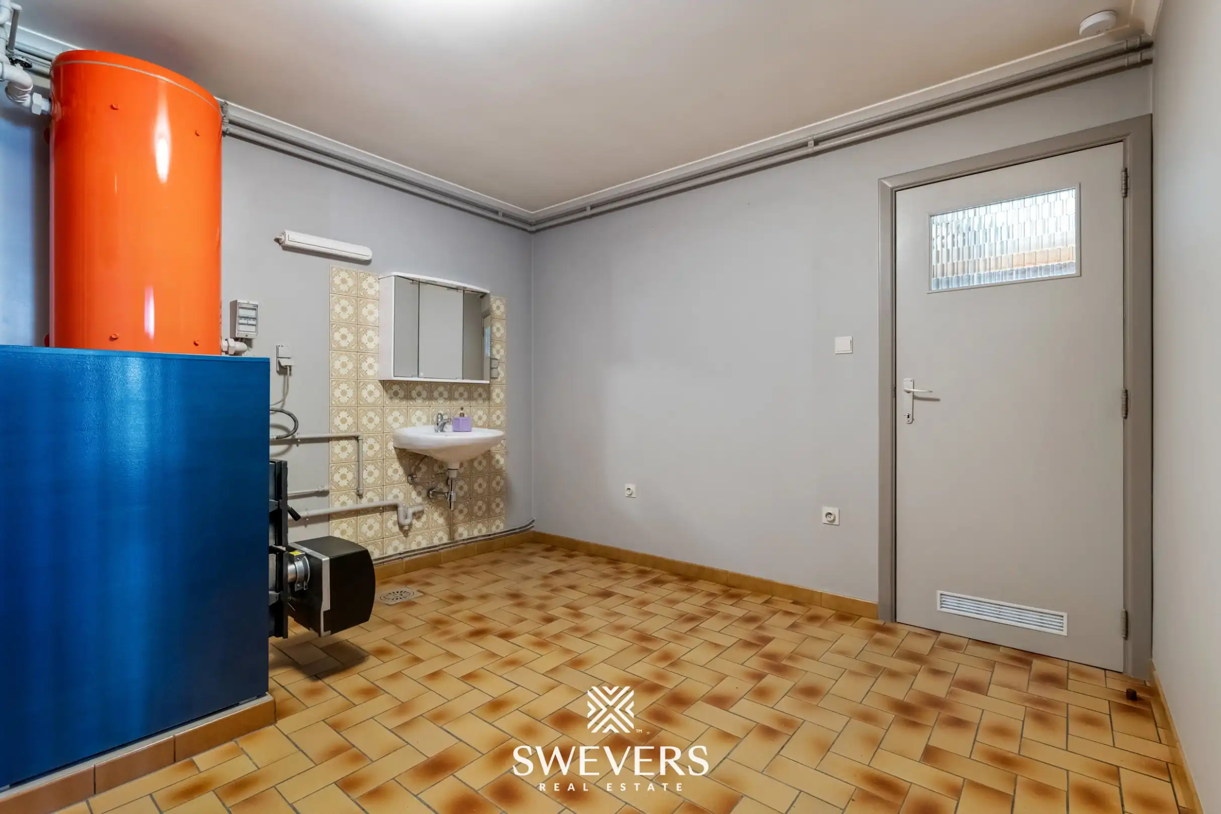 Ruime en lichtrijke gezinswoning in het mooie Alken op 7a 81 ca. foto 21