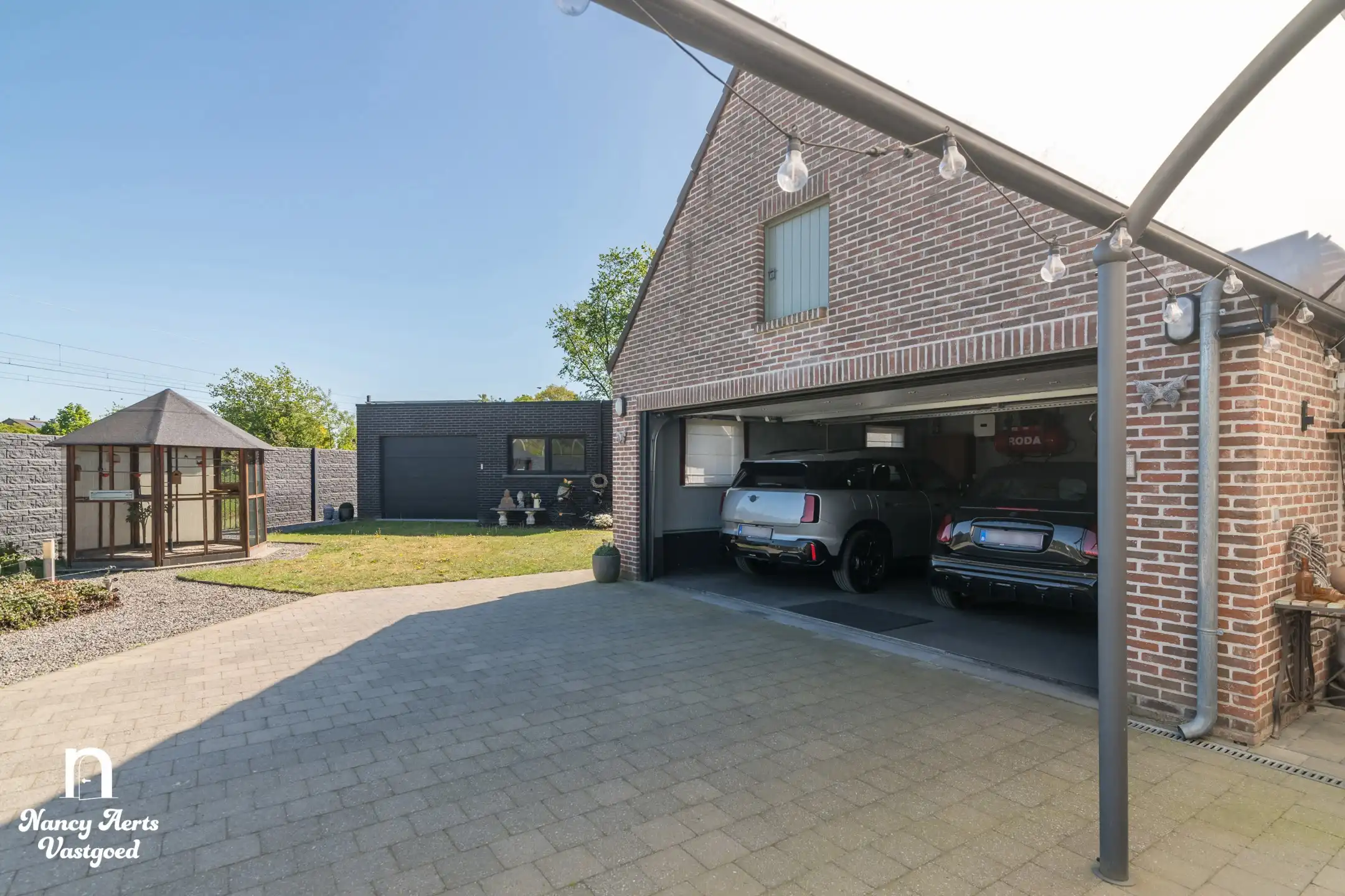Karaktervolle, instapklare woning met extra woonmogelijkheid foto 24