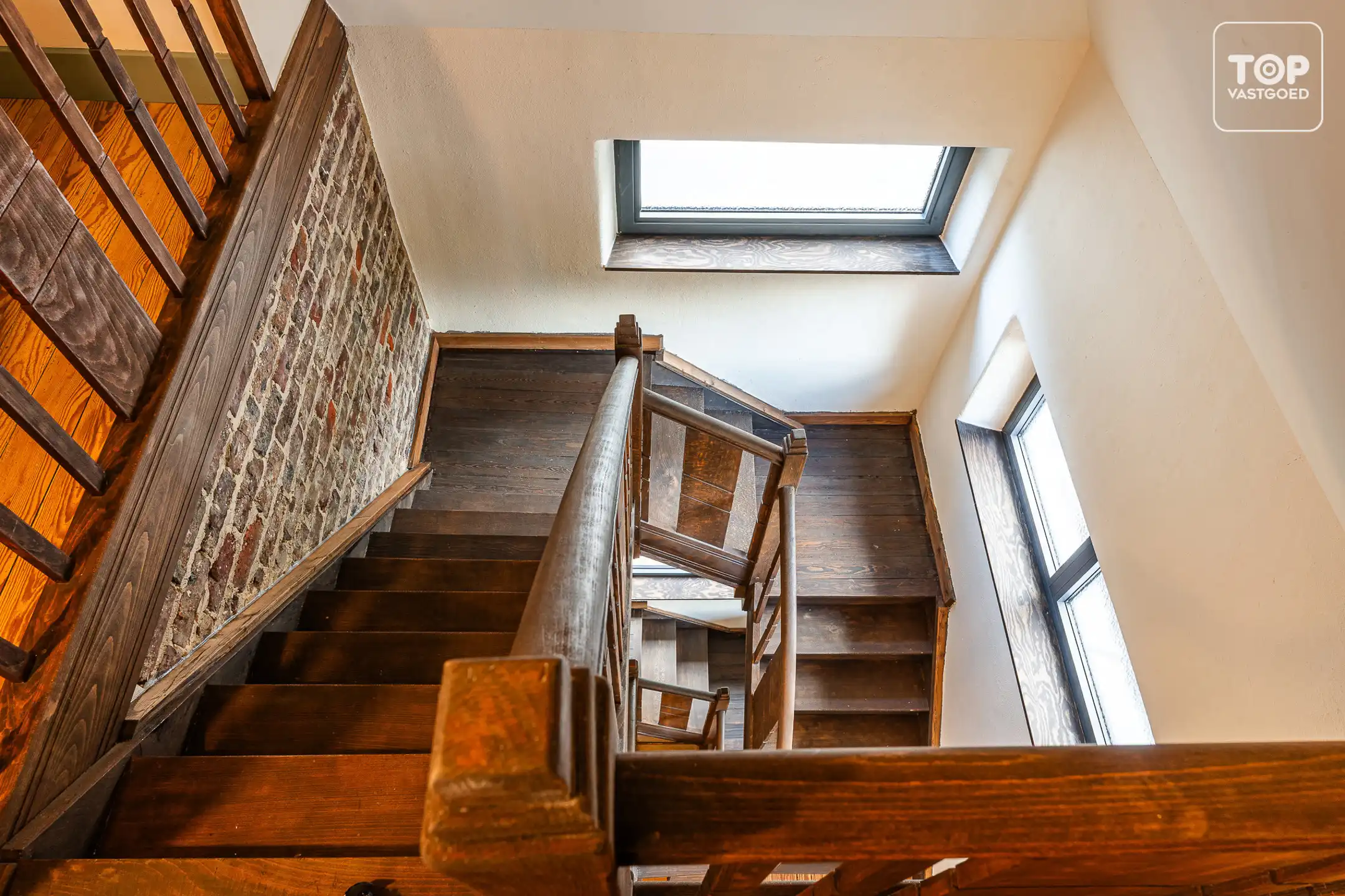 Uniek gerenoveerde woning waar authenticiteit en natuur samenkomen foto 9