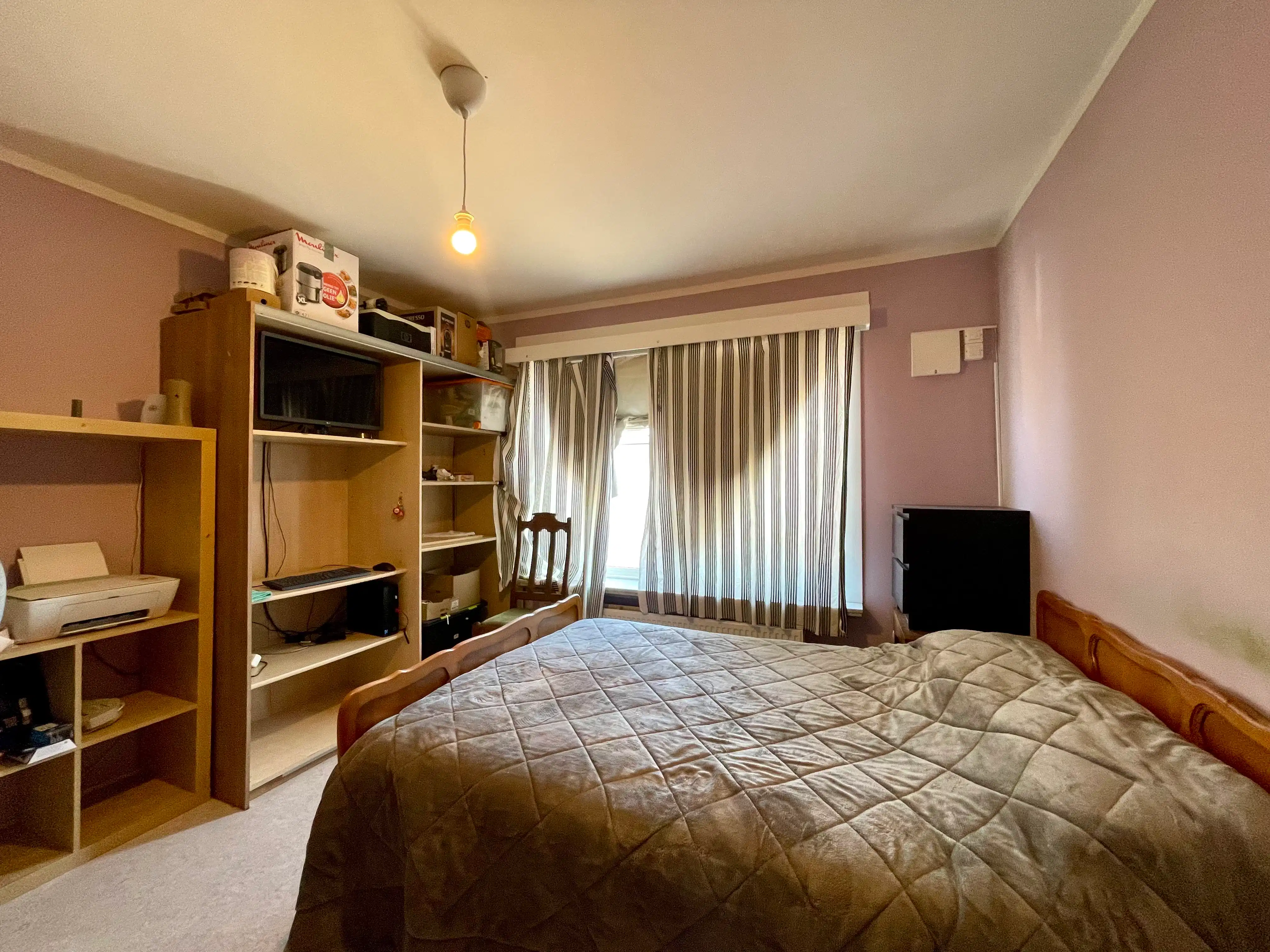 Gerenoveerd appartement met twee slaapkamers en terras foto 10