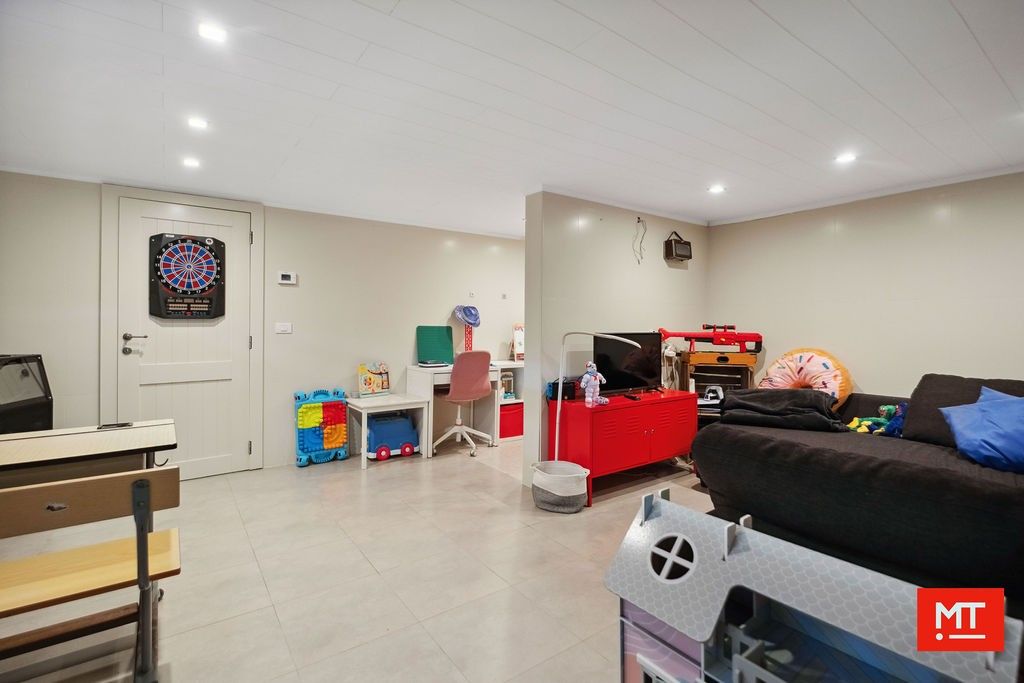 Moderne villa met landelijk uitzicht te koop in Passendale foto 26