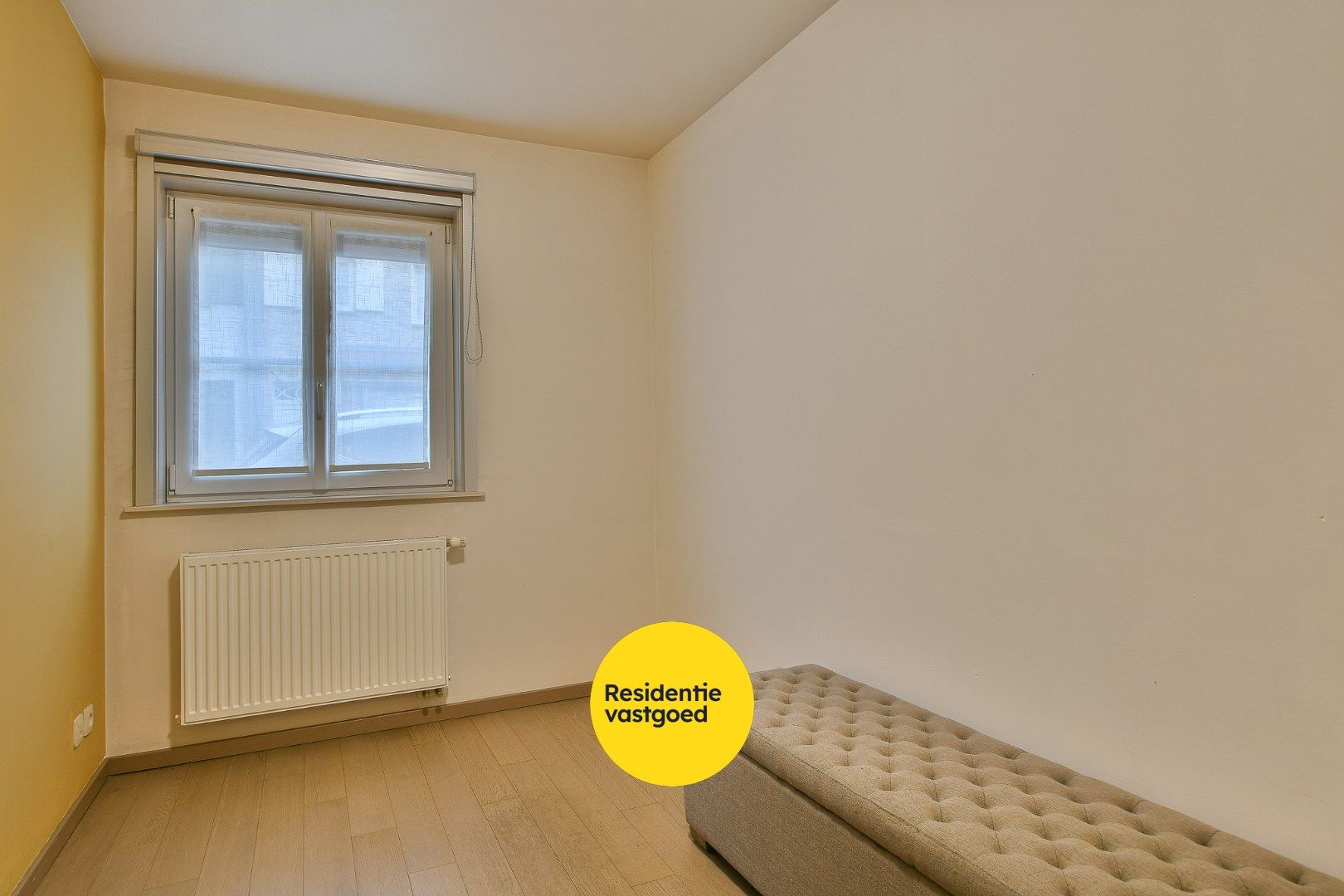 Modern appartement met koer/terras en garagebox in Bekegem foto 10