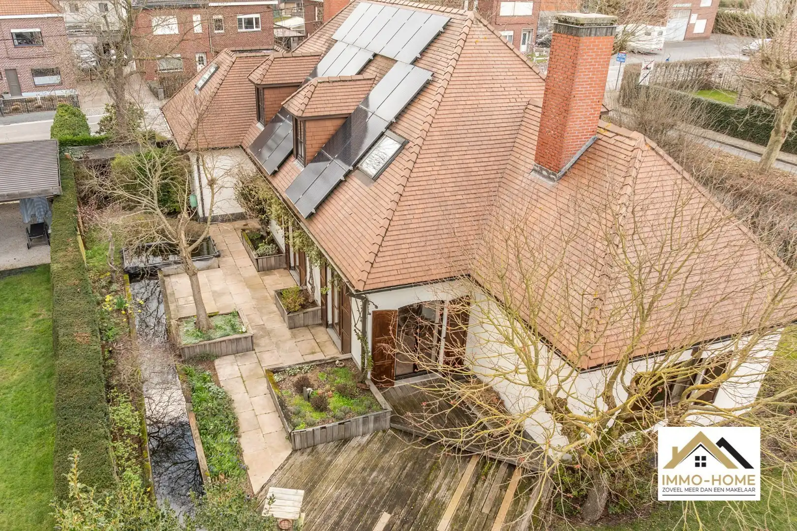 Stijlvolle en ruime villa op toplocatie te Merelbeke  foto 3