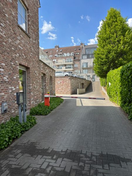Appartement met terras foto 17