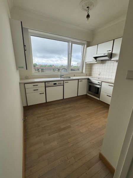 Dakappartement met ruim terras tegenover Shopping1 foto 16