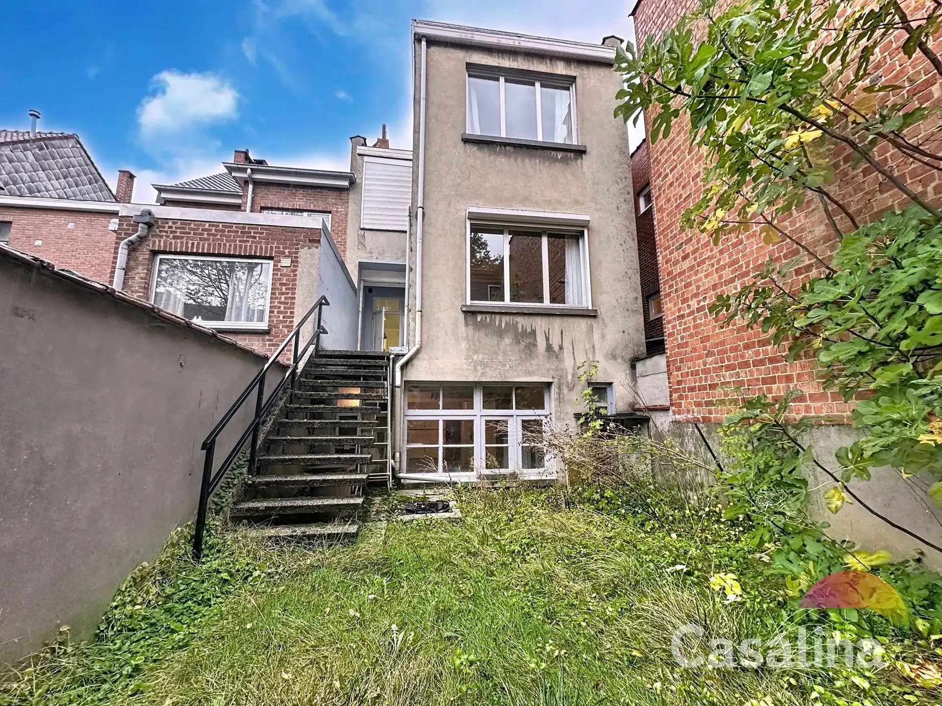 Te renoveren woning met echt potentieel foto 3