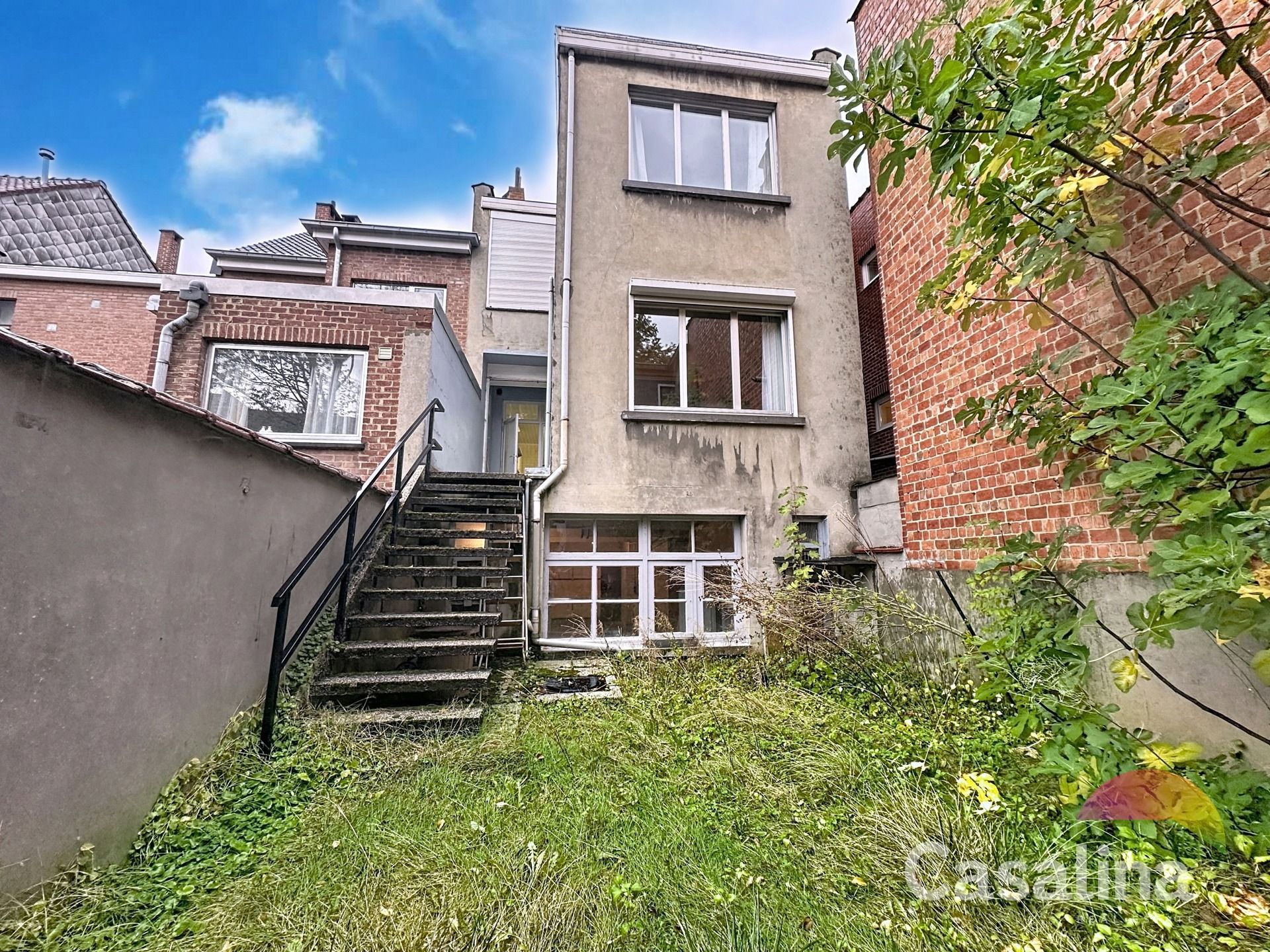 Te renoveren woning met echt potentieel foto 3