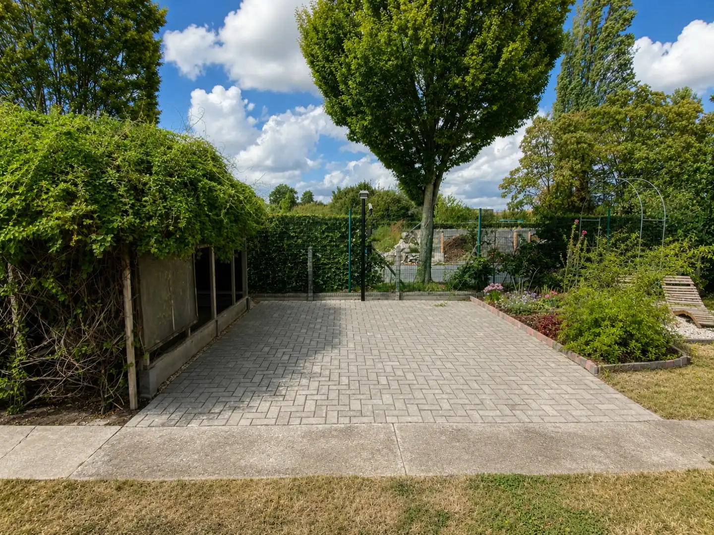 Gerenoveerde halfopen bebouwing met twee slaapkamers te huur in Machelen (Zulte) foto 13