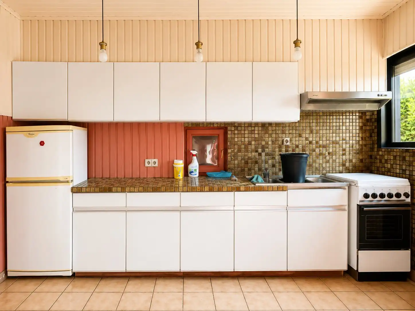 Te renoveren woning rustig gelegen in Maldegem foto 9