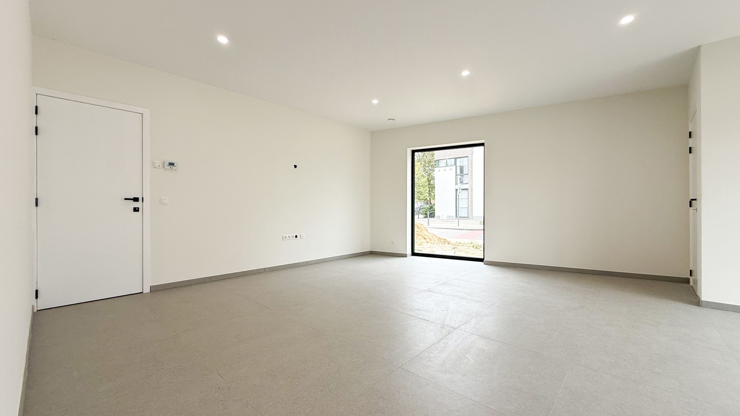 Nieuwbouwappartement met 3 slaapkamers en tuin! foto 14