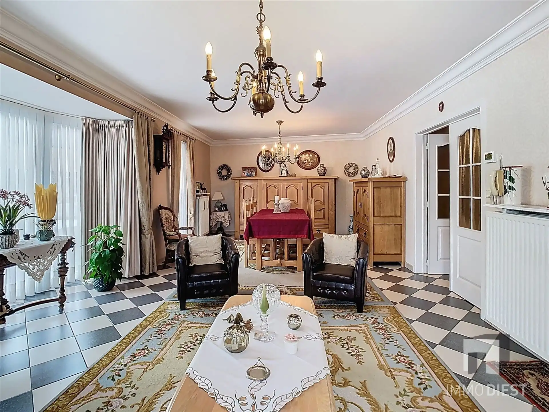 Topligging: gelijkvloers appartement mét garage en kelder foto 7