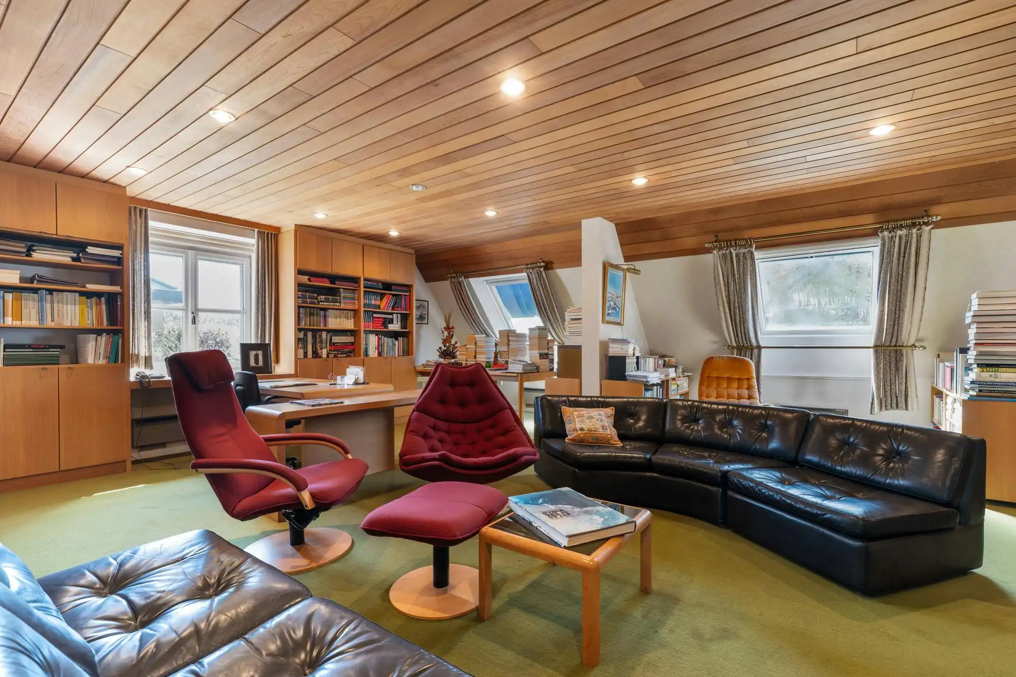 Ruime karaktervolle villa in het Lindenpark te Deurle foto 14
