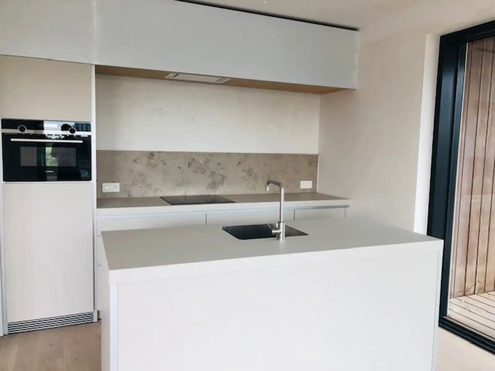 Uniek 2 slpk appartement met 2 terrassen (Nieuw Zuid) foto 7