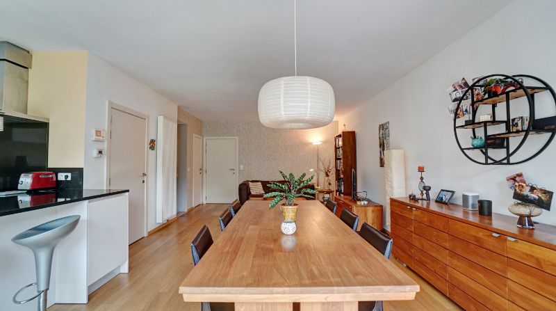 Luxe appartement 150m² met 2 ruime terrassen en autostaanplaats + kelder foto 11