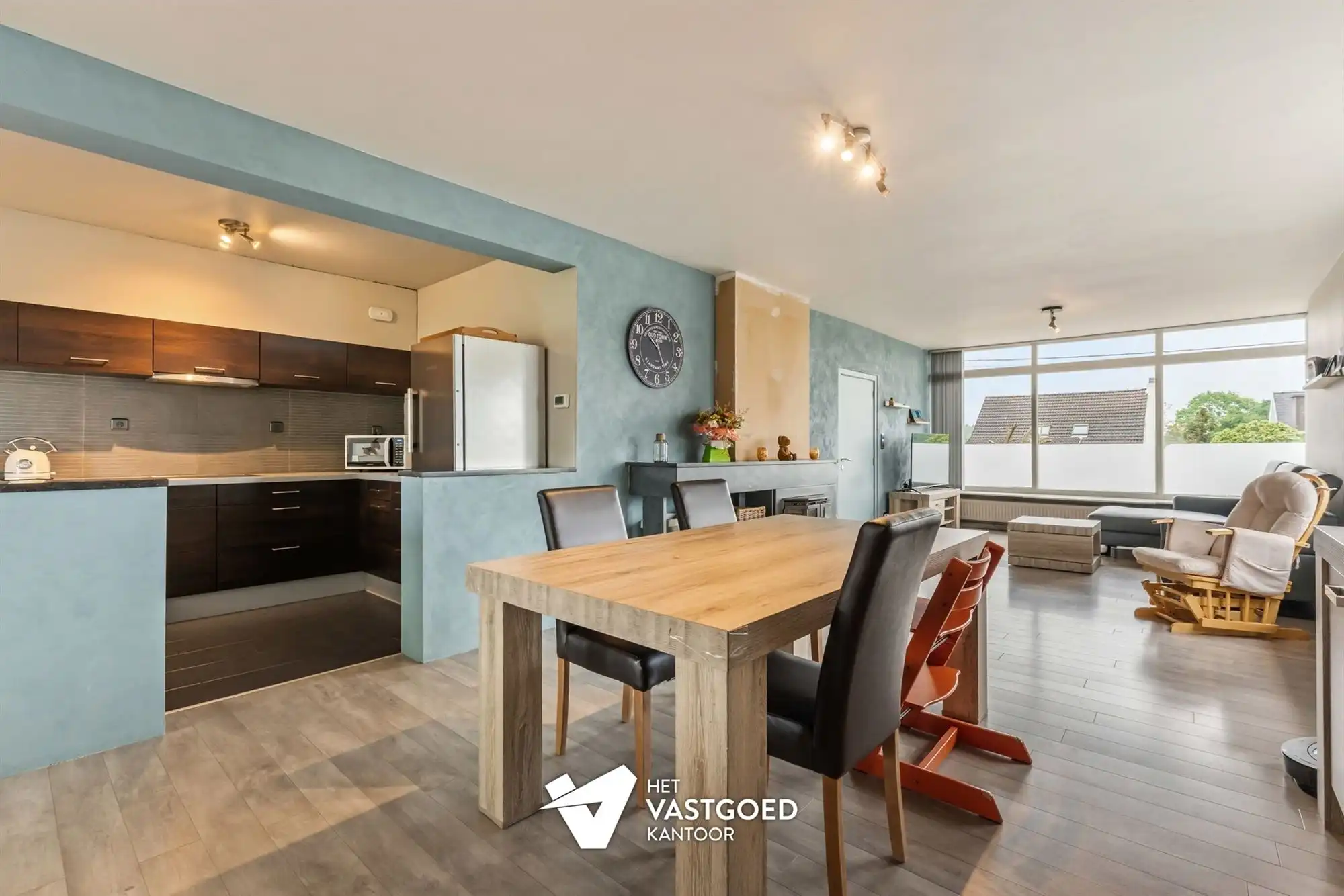 GERENOVEERDE WONING MET 4 SLAAPKAMERS GELEGEN OP EEN RUIM PERCEEL VAN 11A35CA TE SCHERPENHEUVEL foto 3