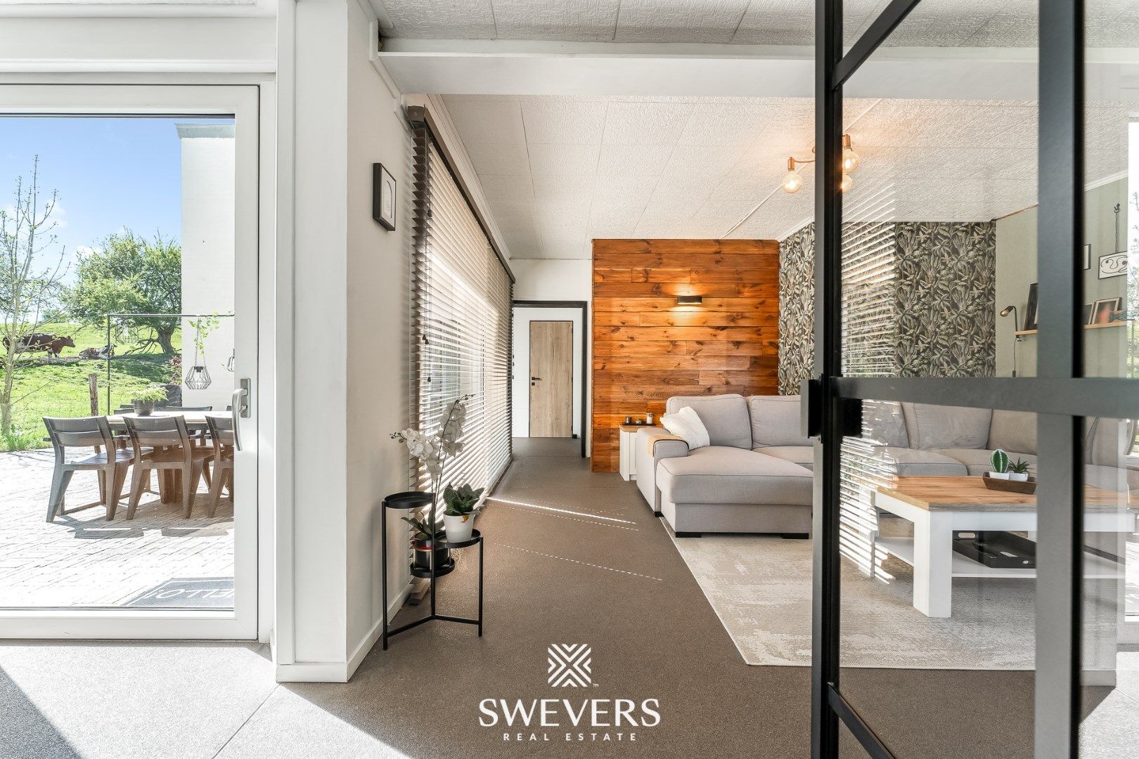 Stijlvolle woning met 4 slpk en prachtige tuin in Tongeren foto 2