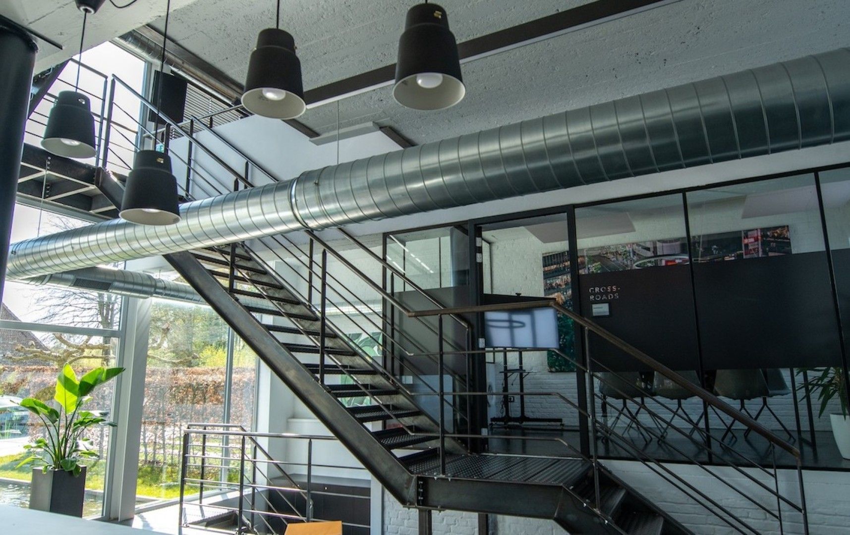 LUXE BEMEUBELDE KANTOREN MET PARKING foto 7