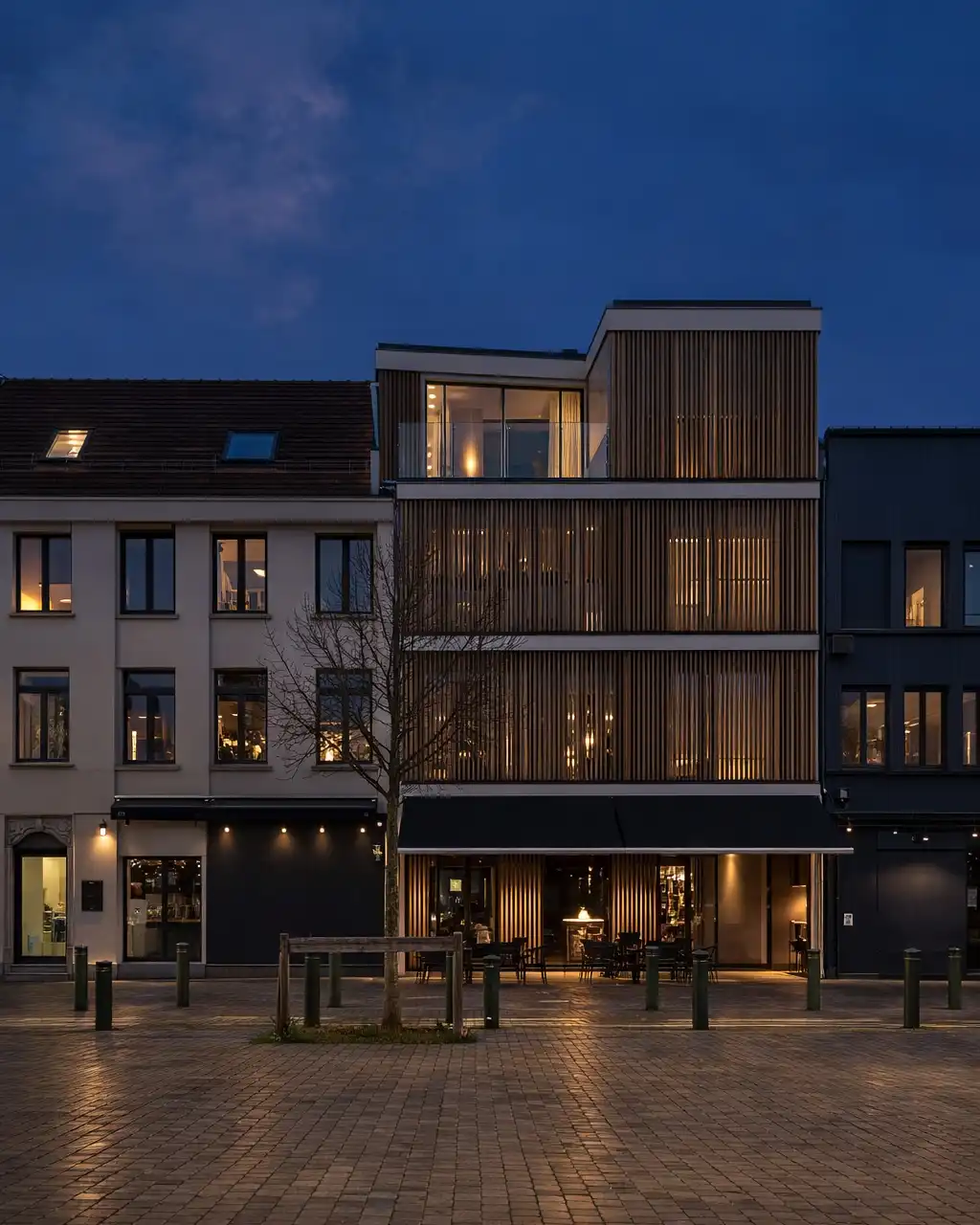 High-end duplexpenthouse met drie terrassen, gelegen in een architecturaal hoogstaand gebouw naar ontwerp van Element Architecten. foto 2