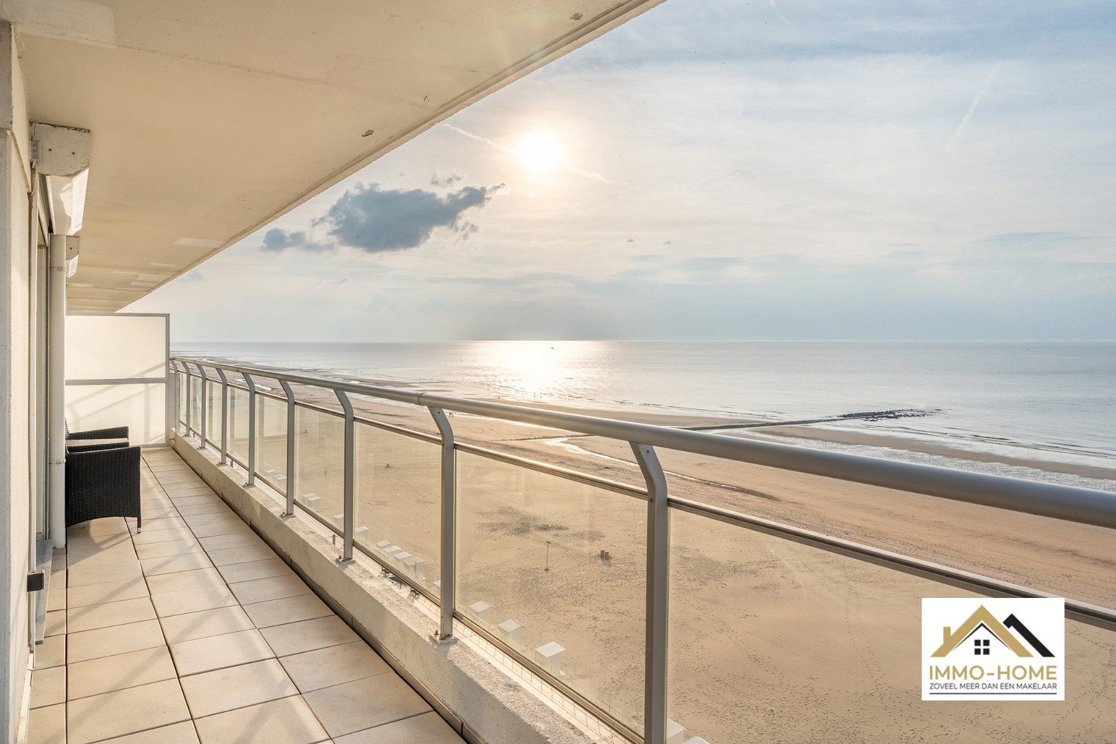 Prachtig hoekappartement met frontaal zeezicht foto 23